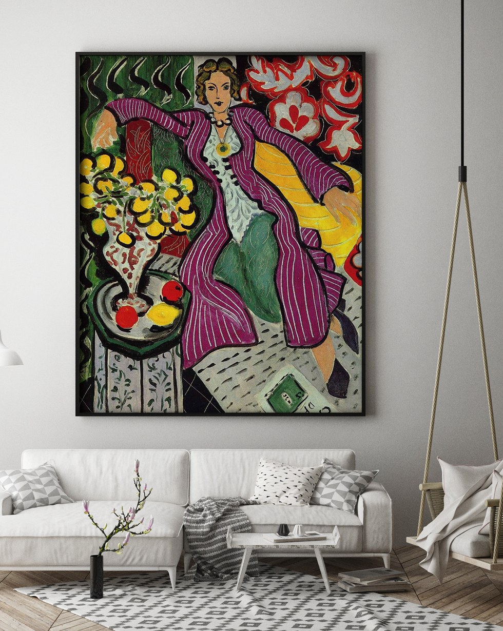 Matisse, Femme Dans Un Manteau Violet dans une pièce
